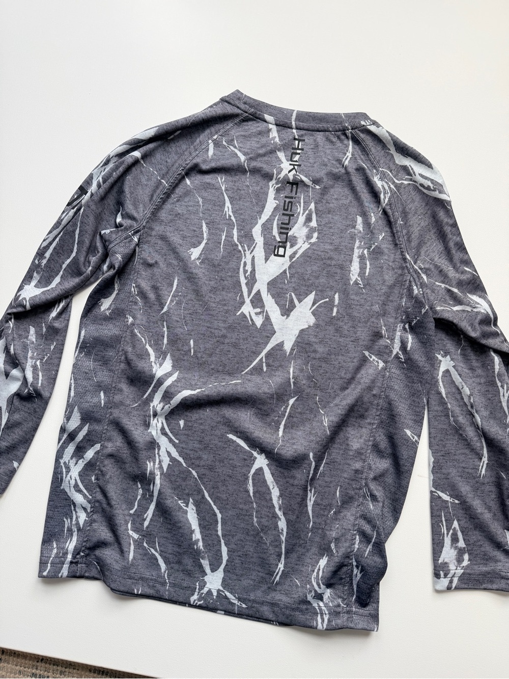 Huk Performance Fishing Kids Long Sleeve Shirt - Heather Charcoal and White - Picture 4 of 4